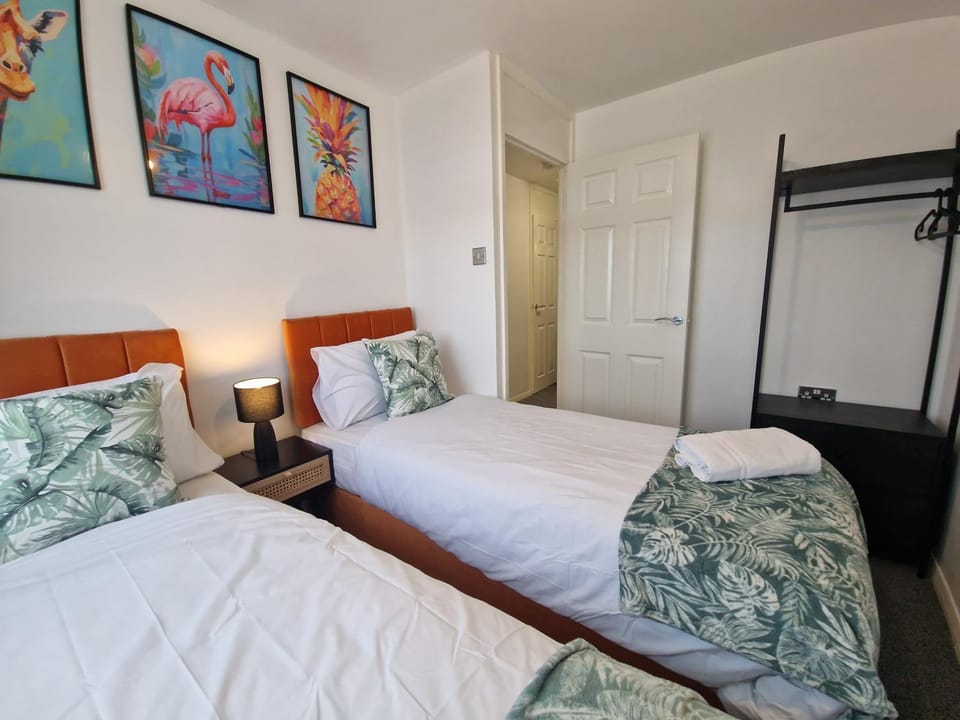 Bed, Photo of the whole room, Bedroom, heating, internet, towels