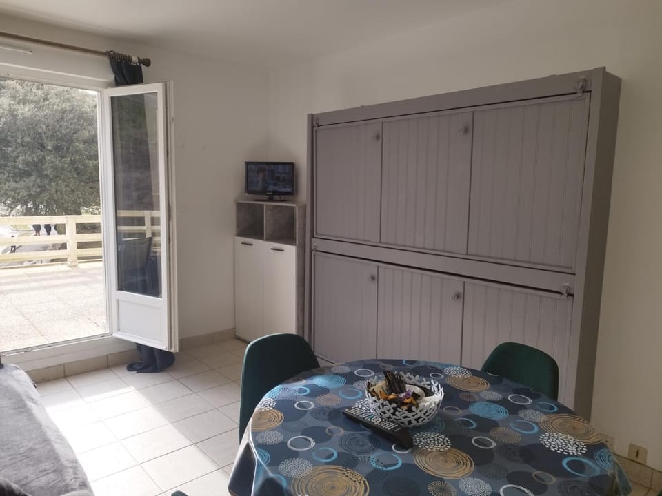La terrasse Apartment in Granville