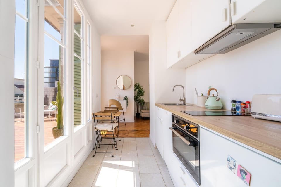 Exclusive Top Floor - Love Suite Apartment in Nice