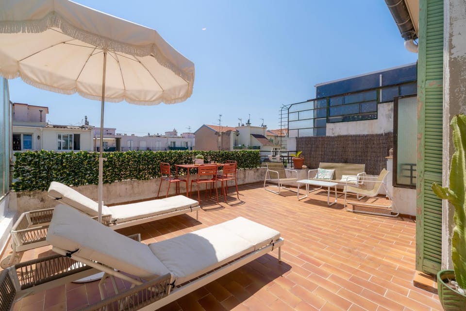 Exclusive Top Floor - Love Suite Apartment in Nice