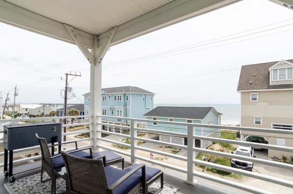 Dolphin Watch by Bryant Real Estate House in Carolina Beach