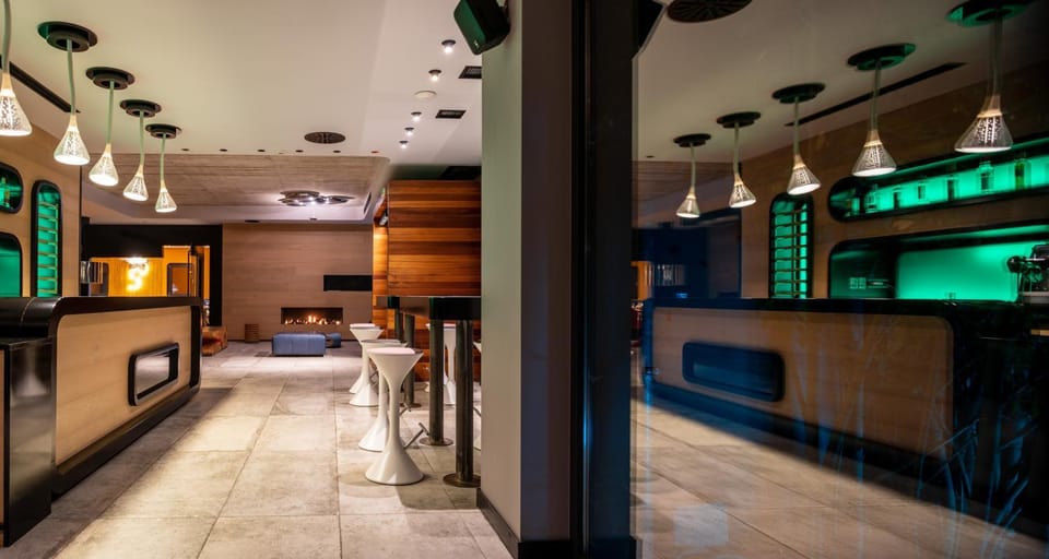 Lobby or reception, Lounge or bar