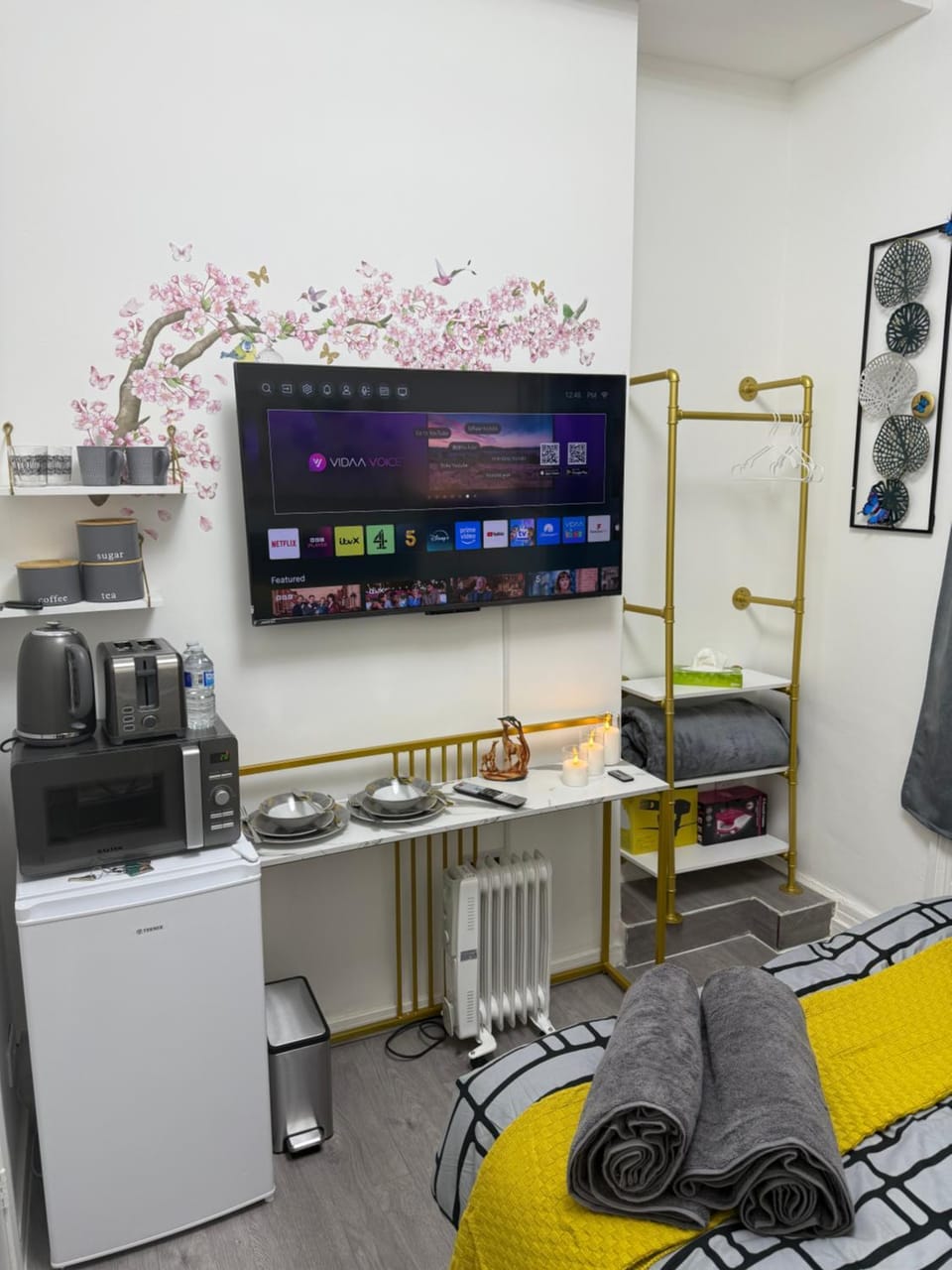 Luxury Studio in Victoria, 7 minutes walk to Victoria Station, Room 5 Vacation rental in City of Westminster