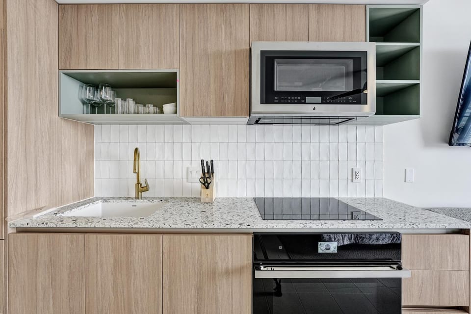 Kitchen or kitchenette