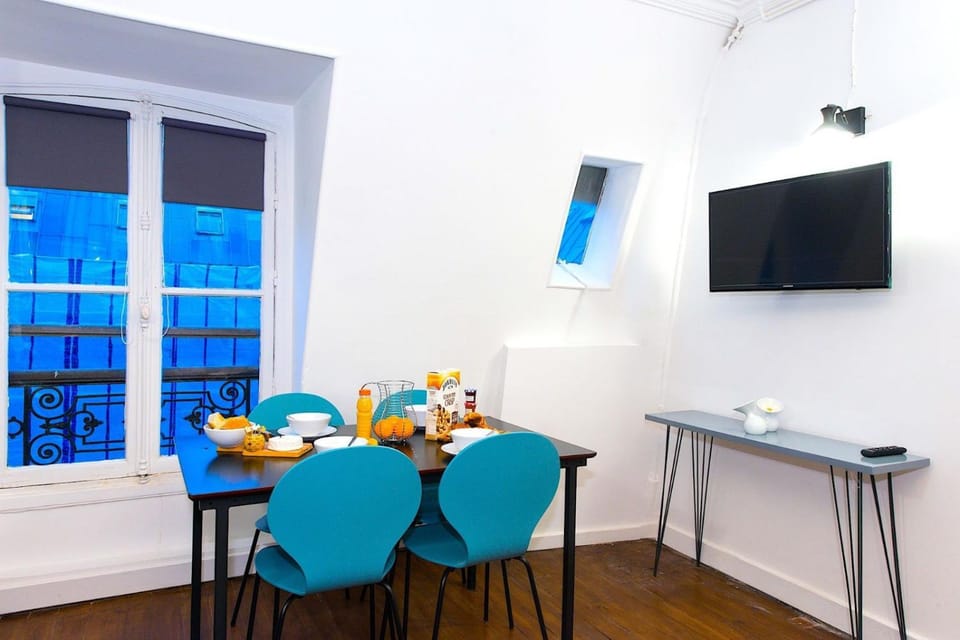 TV and multimedia, Dining area