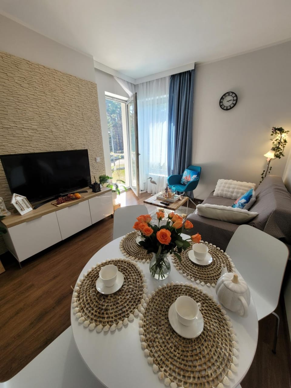 Apartament Arbuzowy Zachód Słońca Apartment in West Pomeranian Voivodeship, Poland