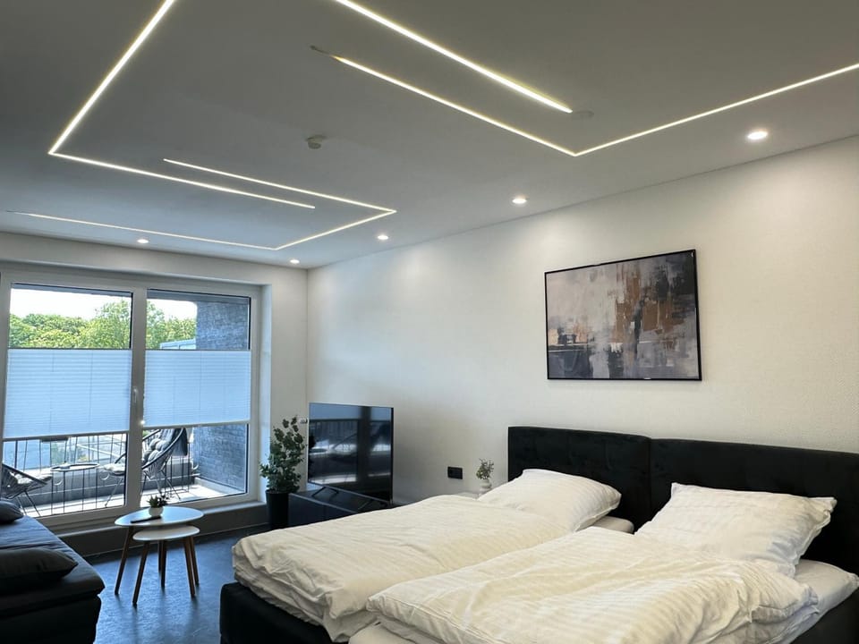 TV and multimedia, Balcony/Terrace, Seating area, Bedroom