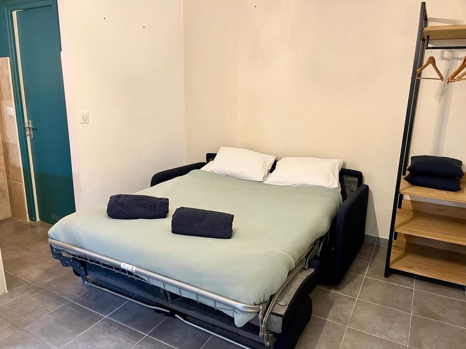 Chaleureux Studio Centre Ville Apartment in Occitanie