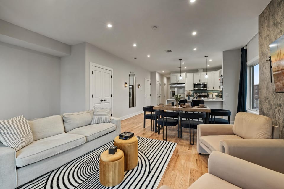 Living room, Seating area, Dining area
