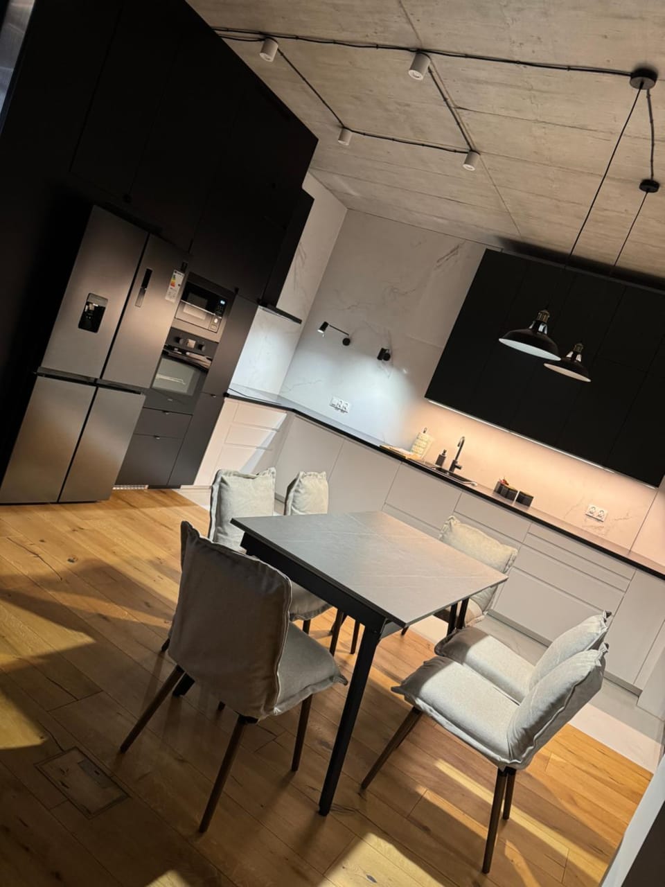 Kitchen or kitchenette, Living room, Seating area, Dining area, minibar, oven