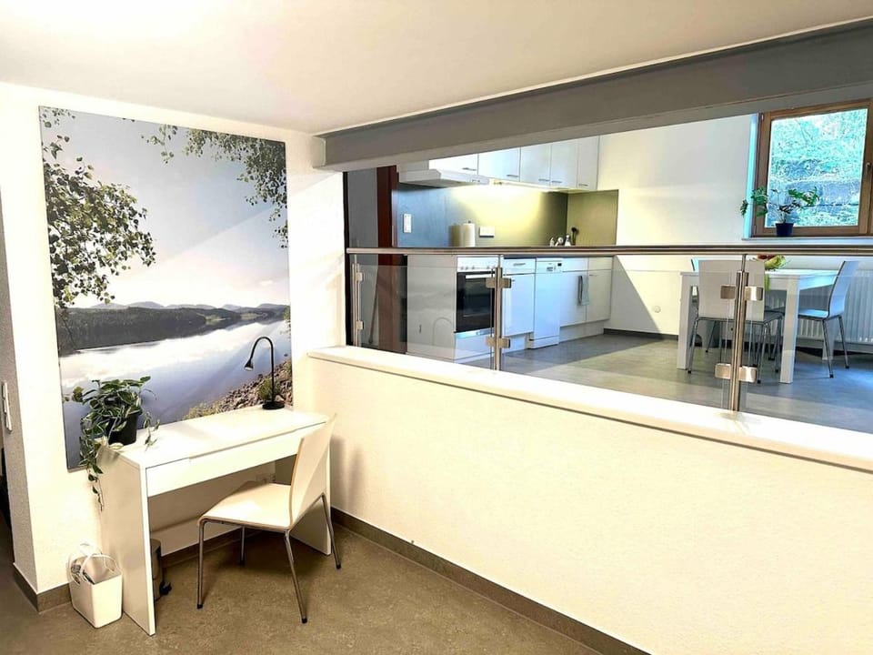 Kitchen or kitchenette, Dining area, stove