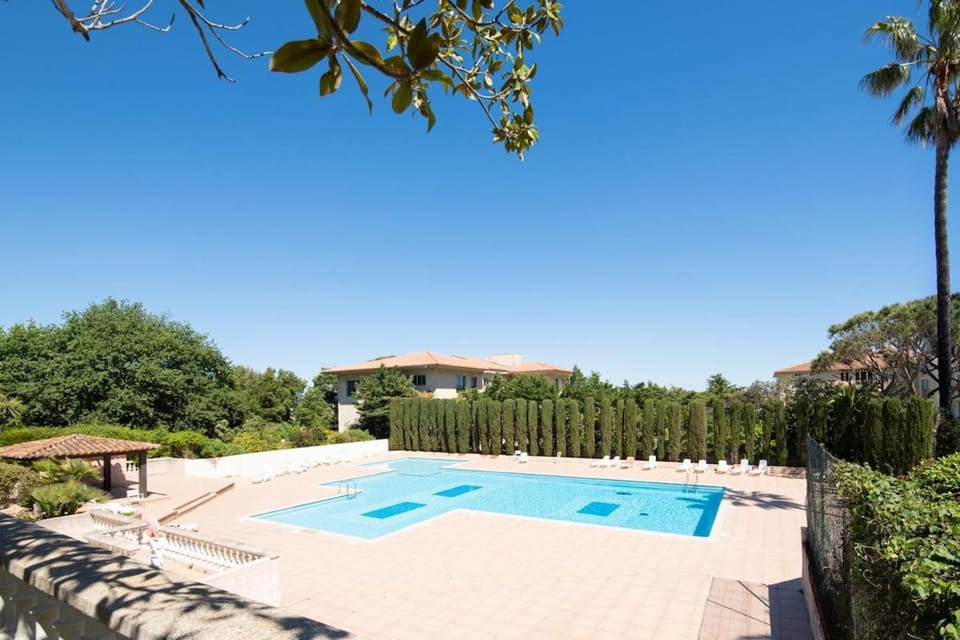 Superbe appartement refait à neuf Apartment in Saint-Tropez