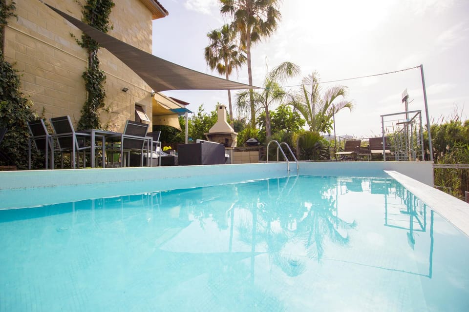 Property building, Day, Summer, On site, Pool view, Alcoholic drinks, Non alcoholic drinks