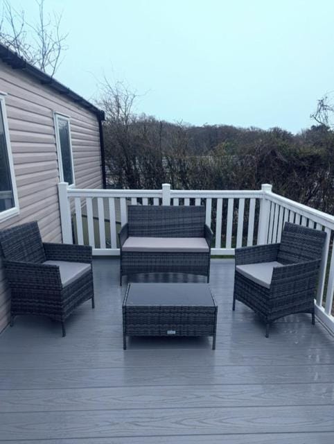 Patio, Natural landscape, Balcony/Terrace, Seating area