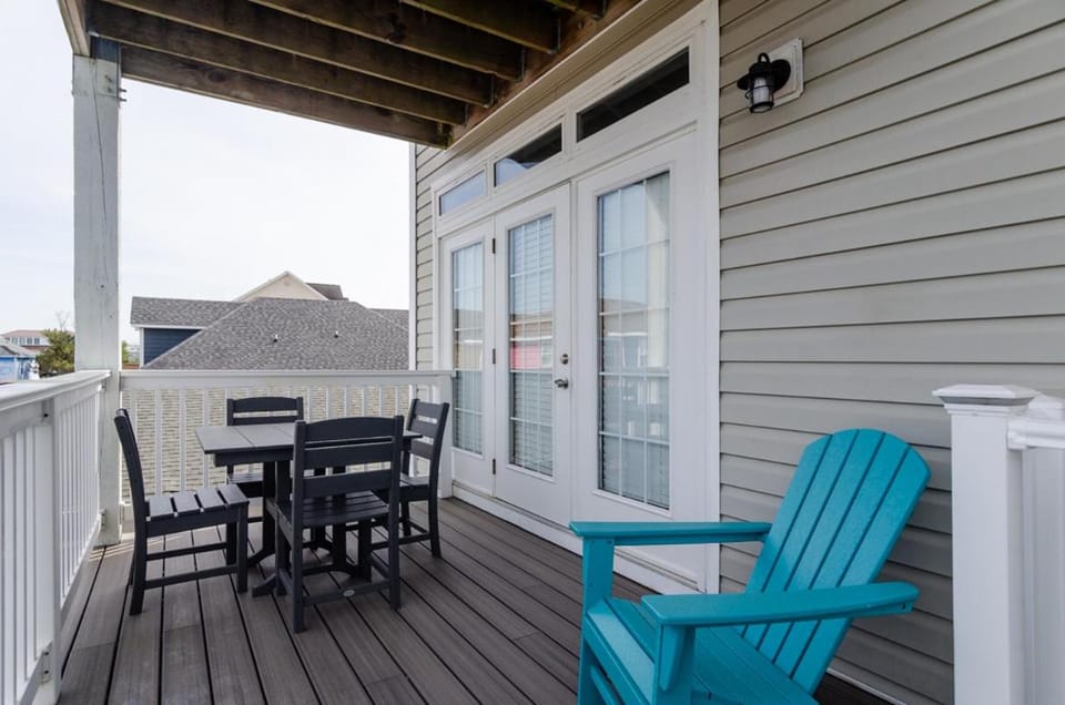 Maritime Merriment by Bryant Real Estate House in Carolina Beach
