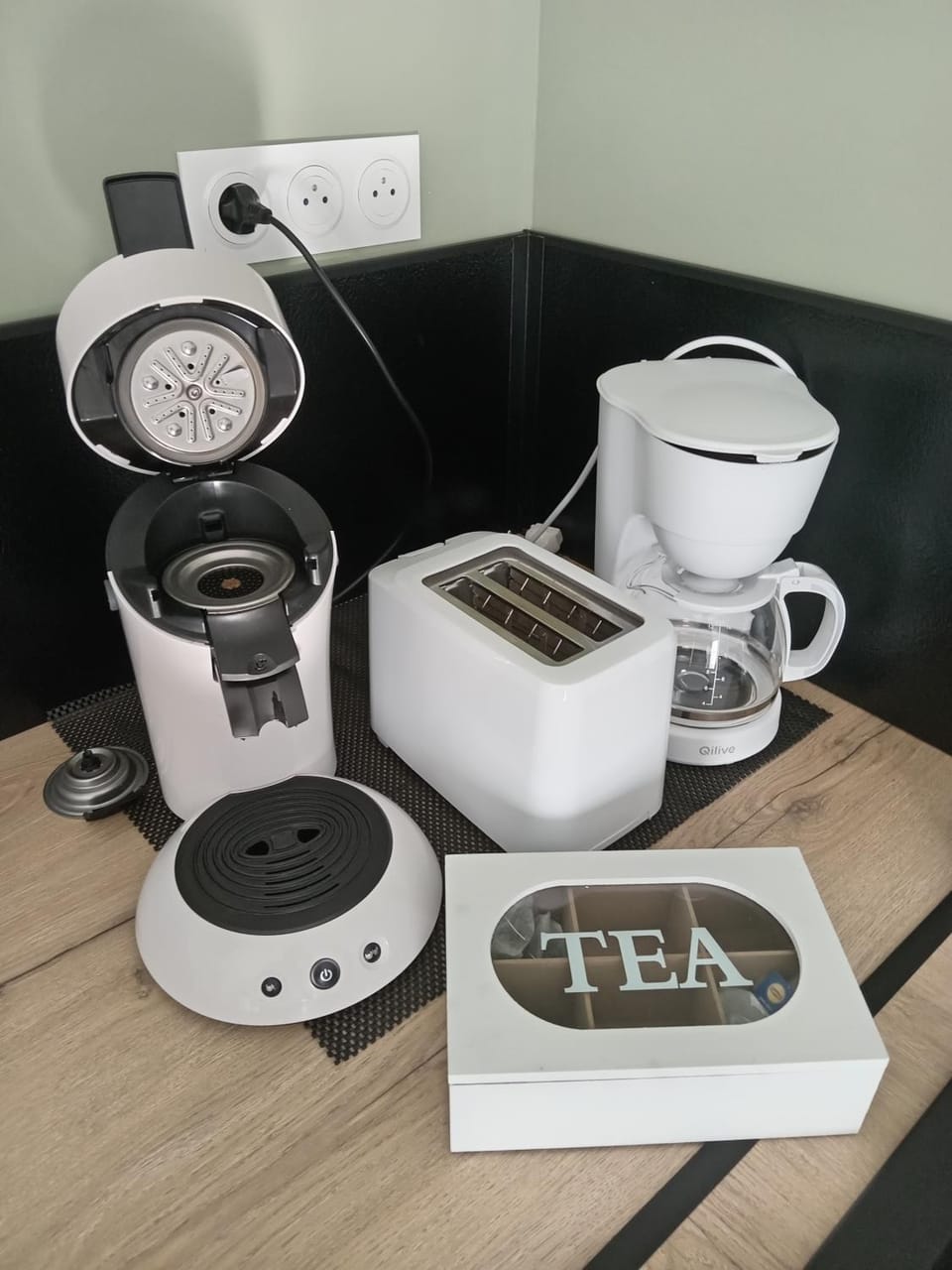 Coffee/tea facilities