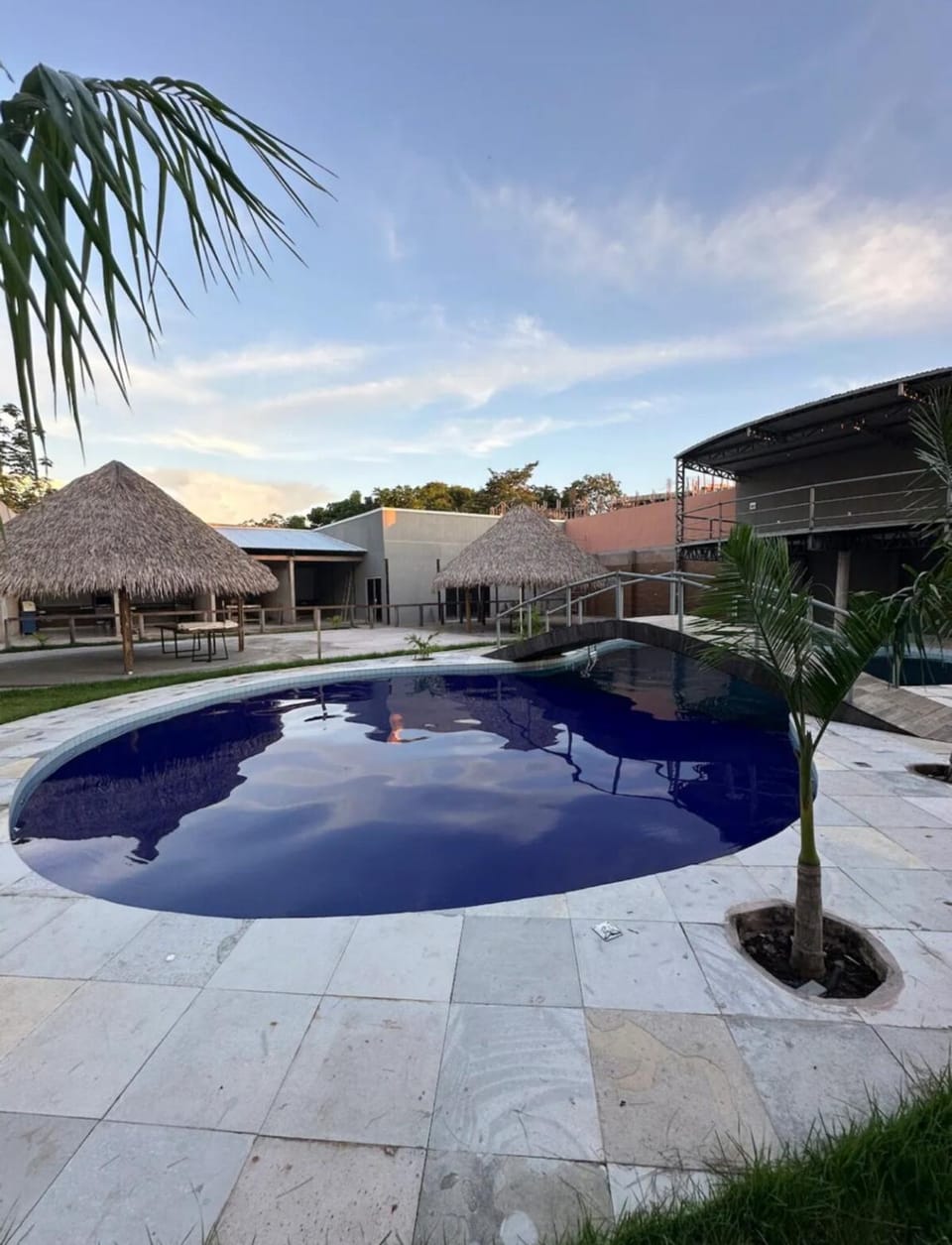 Swimming pool