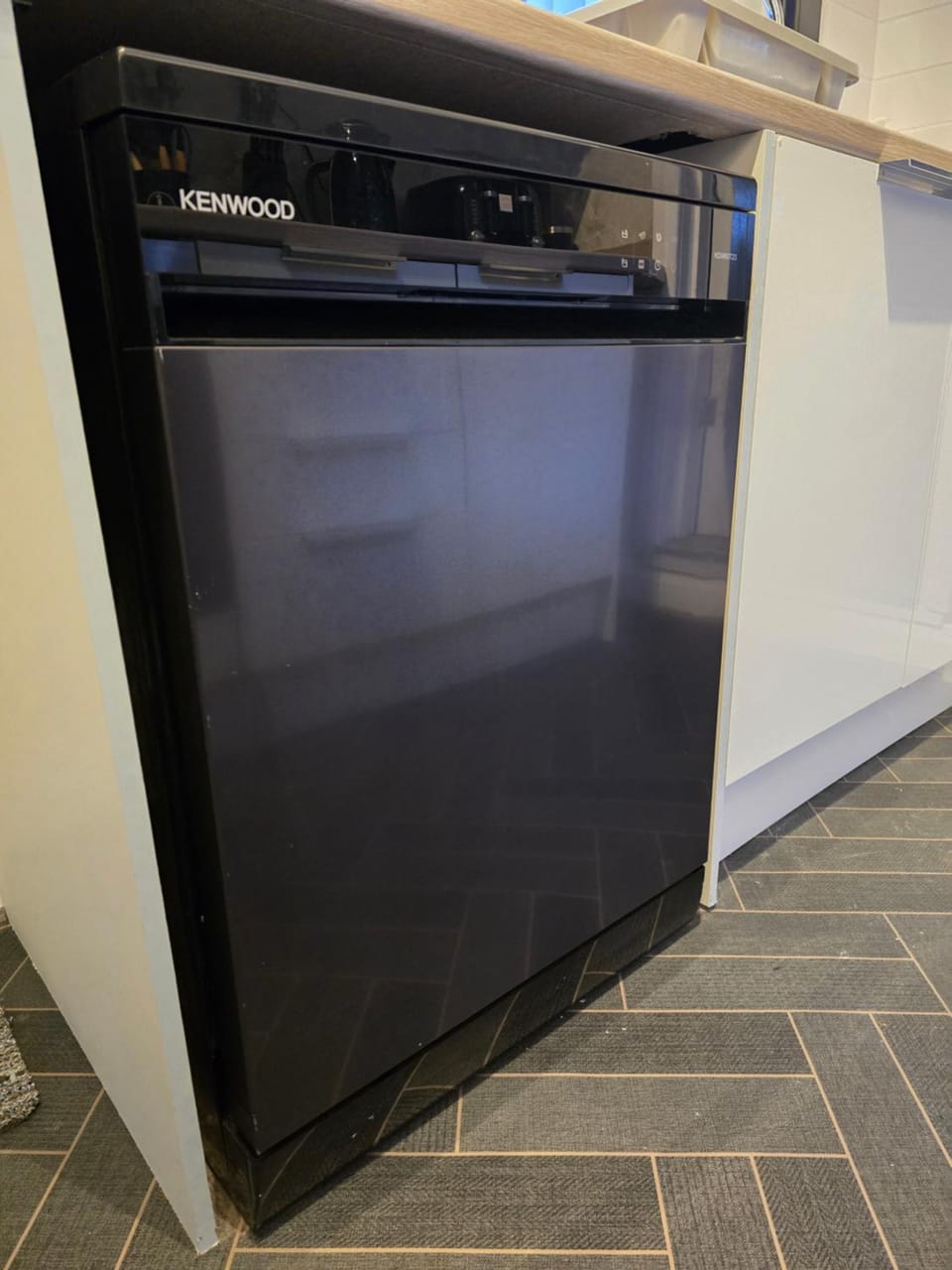 Contractors, City Centre, 4 Double Rooms, 3 Showers-Toilets, Sleeps 10, 4 TVs House in Coventry