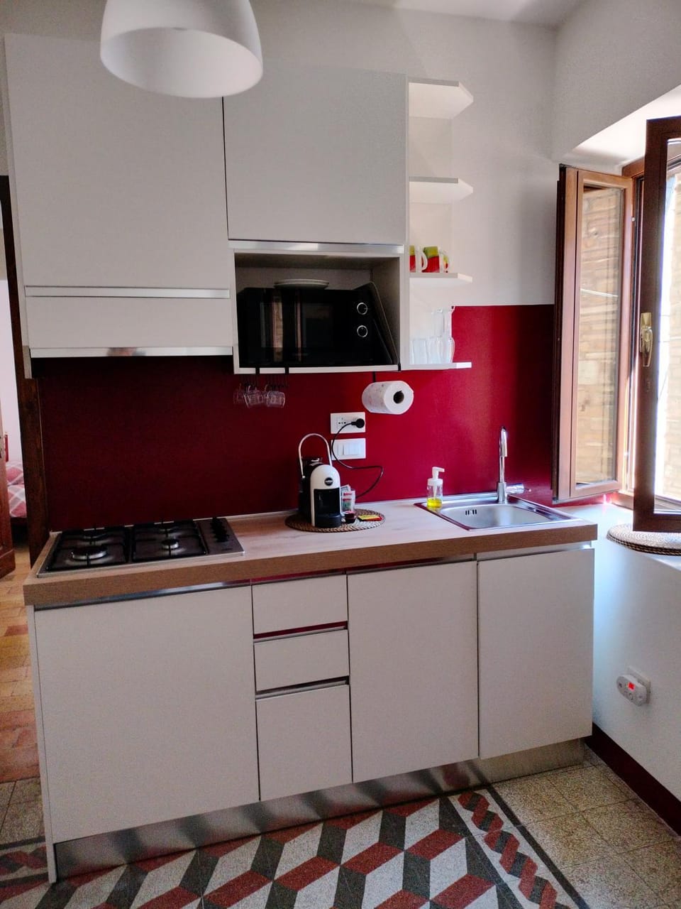 Kitchen or kitchenette, dishwasher, washing machine