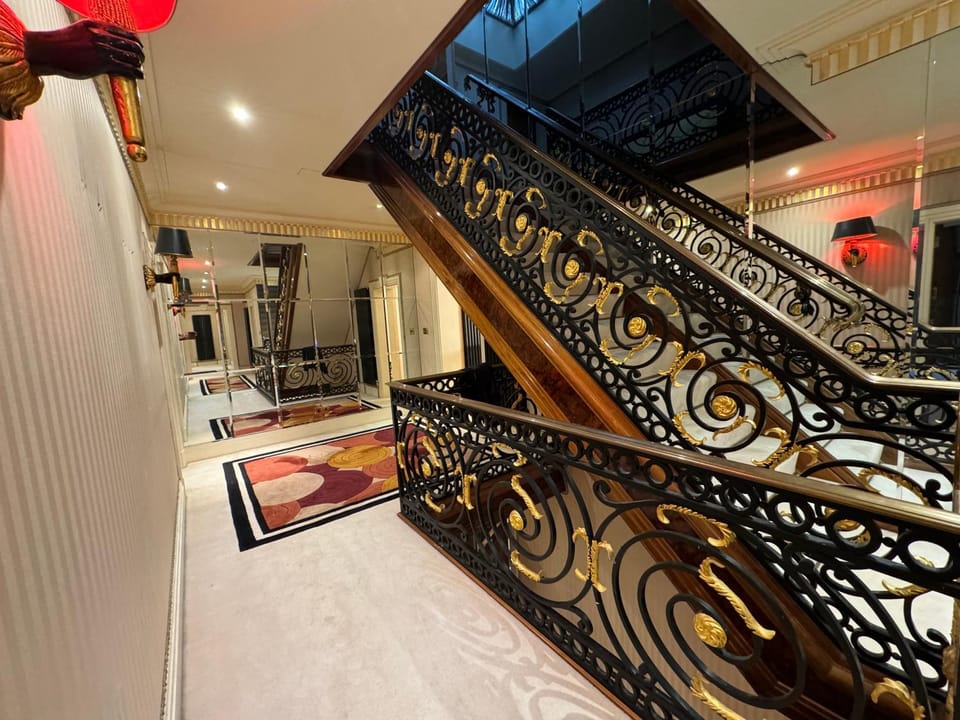 The Bishops Bed and Breakfast in London
