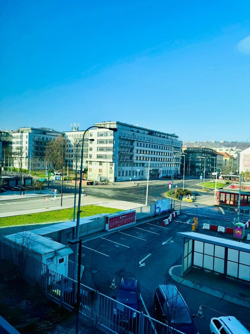 Day, Street view