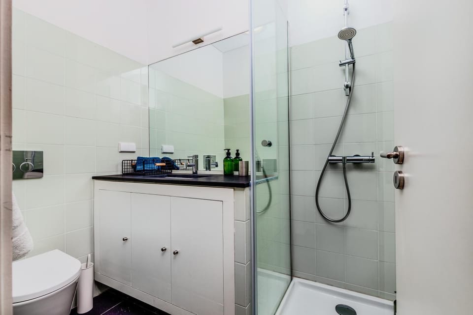 Lisbon Casa da Clementina - a Serene Garden Stay House in Lisbon