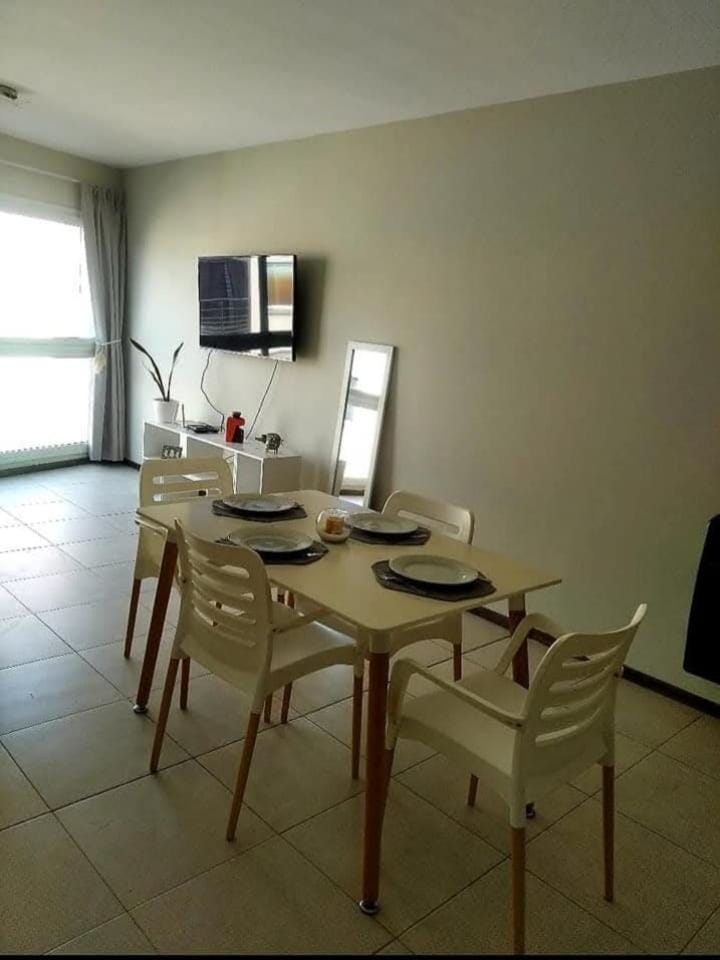Departamento Planta Baja excelente ubicación 2 dormitorios cochera piscina seguridad Apartment in San Juan