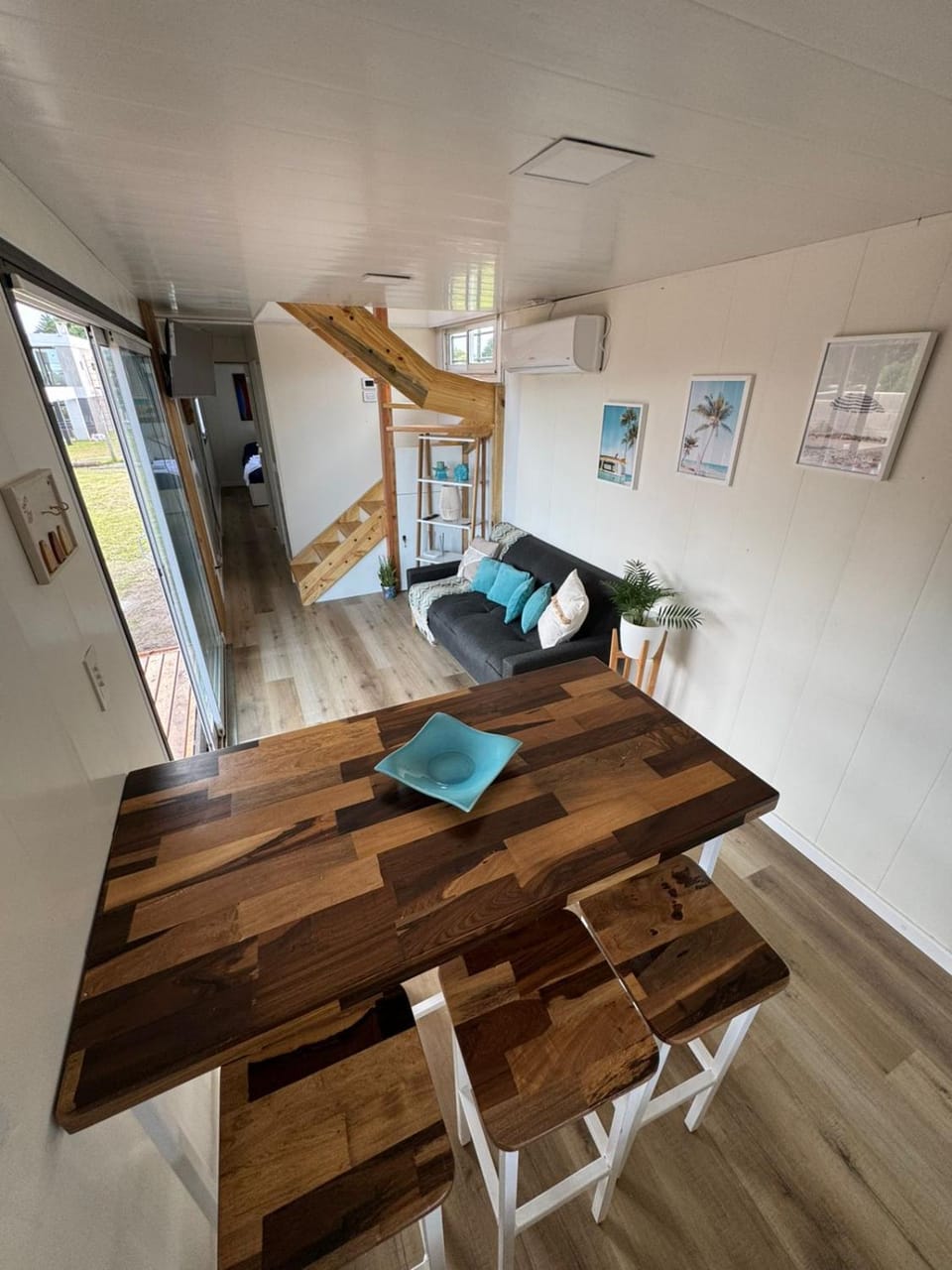 Bed, Kitchen or kitchenette, Living room, Dining area