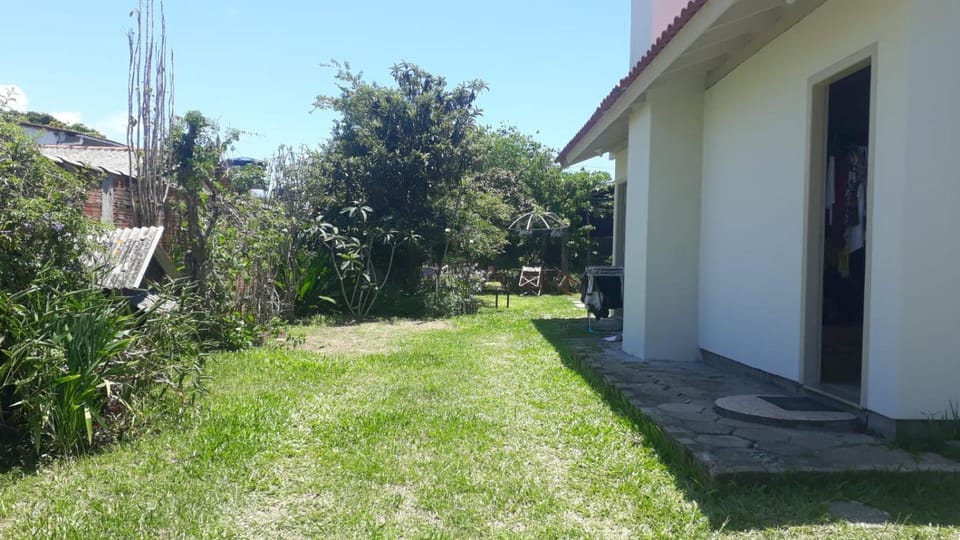 Casa dos fundos com estacionamento House in Florianopolis