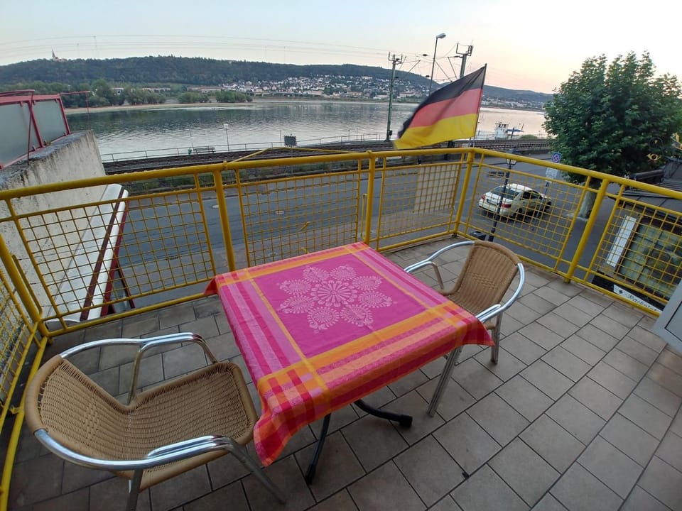 Balcony/Terrace, River view