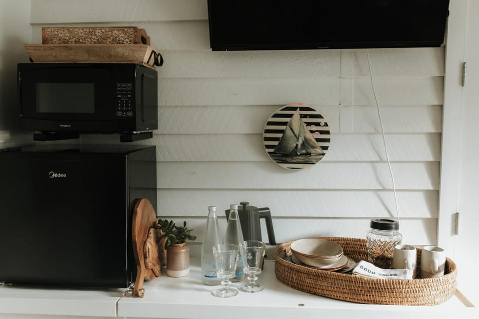 Coffee/tea facilities, Kitchen or kitchenette