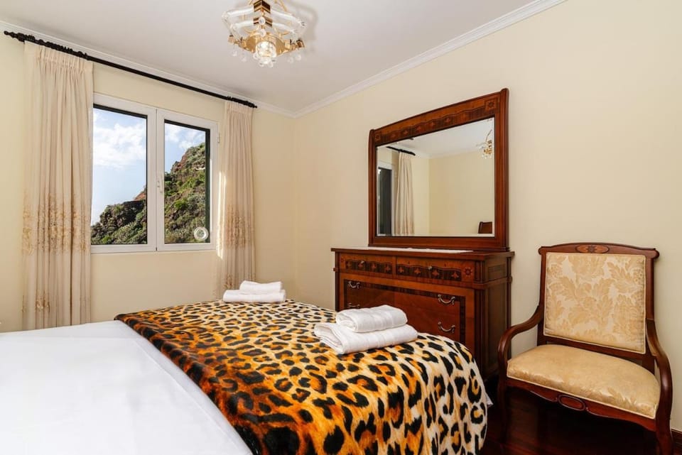 Bela Vale Nº4 Apartment in Madeira District