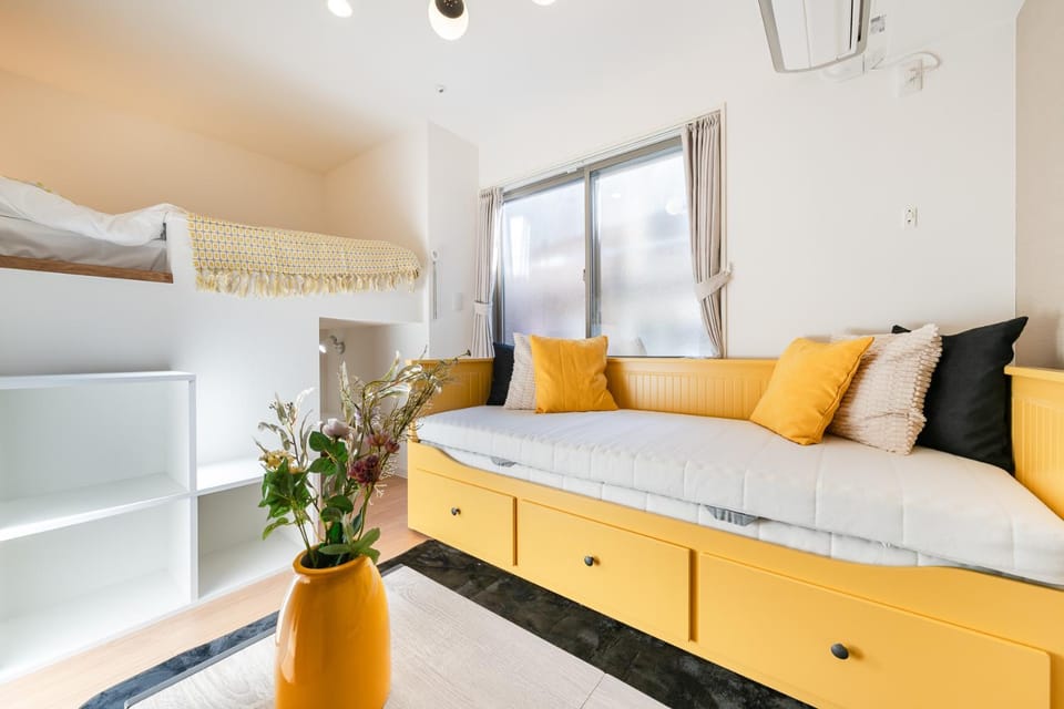 Bed, Photo of the whole room, Bedroom, air conditioner
