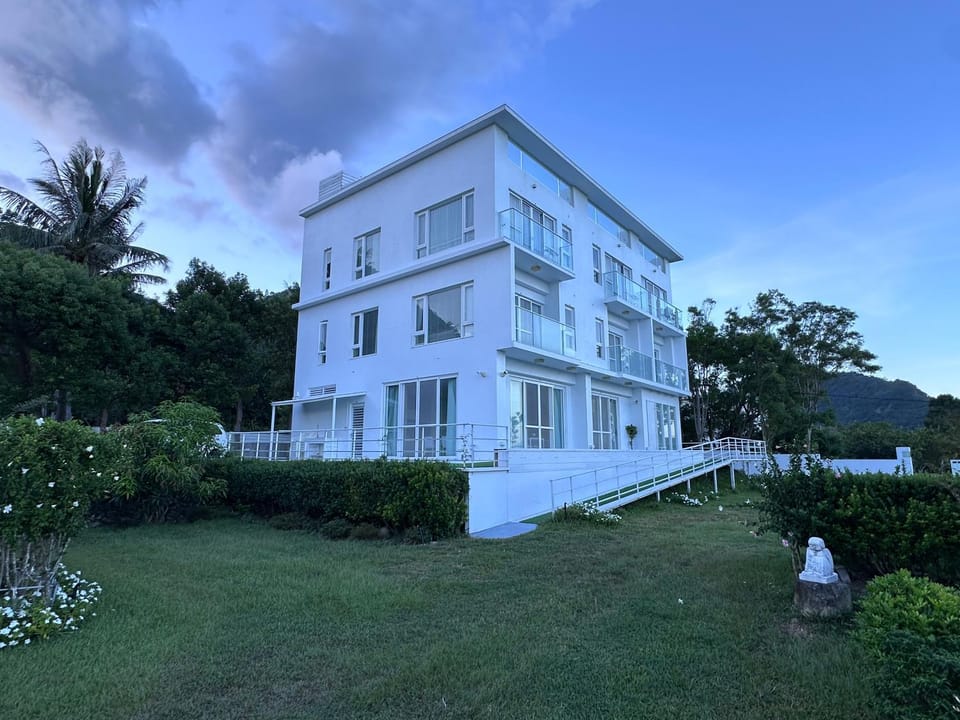 Property building, Natural landscape, Garden view