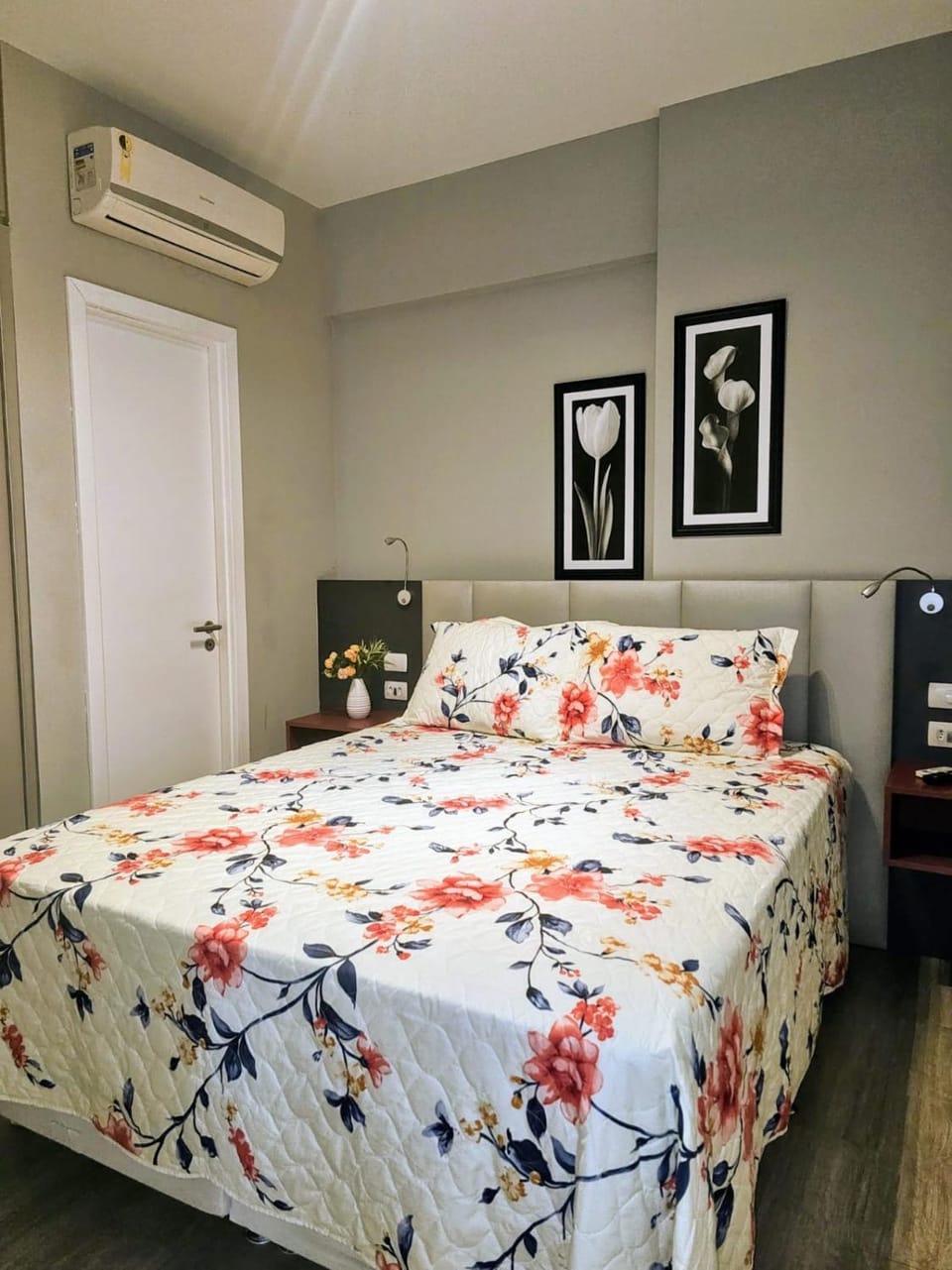 Bed, TV and multimedia, Photo of the whole room, Bedroom, air conditioner