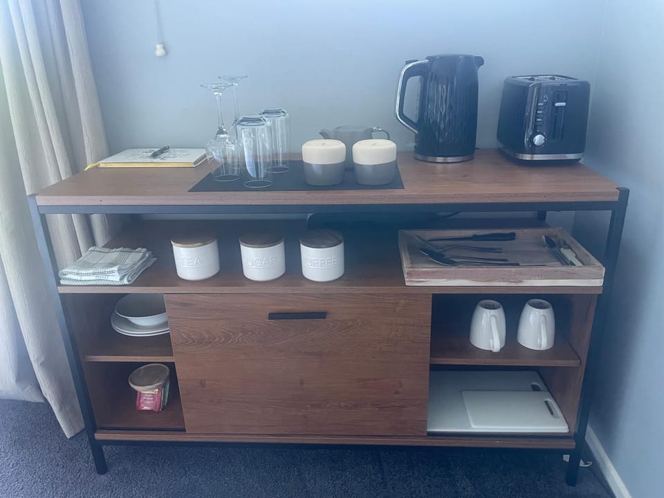 Coffee/tea facilities, Kitchen or kitchenette, toaster