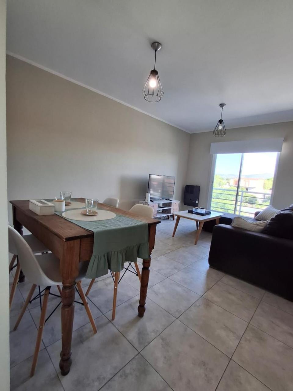 Moderno, neutro y luminoso Apartment in Tandil