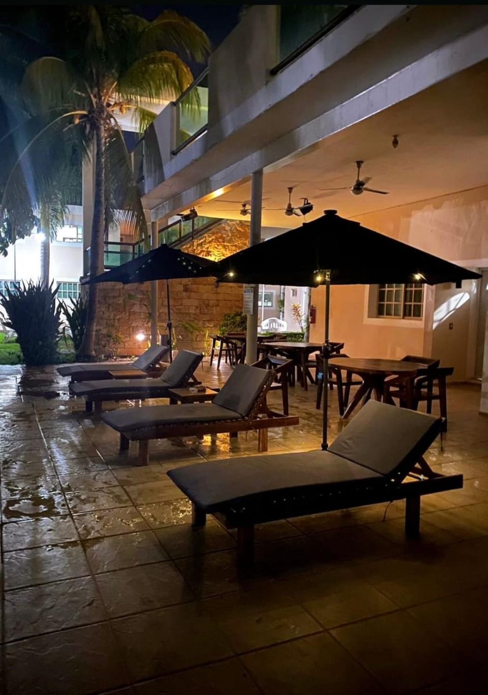 Patio, Night