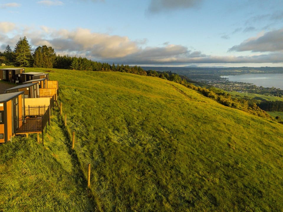 Aorangi Peak Cabins 7 by Tiny Away Cabin in Rotorua