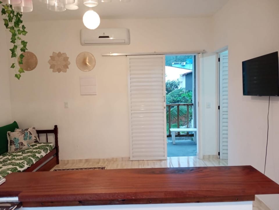 Casa do 244 House in Ubatuba
