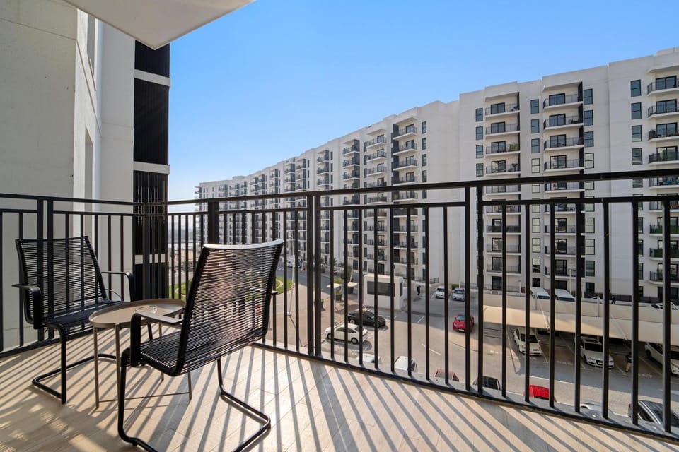Property building, Balcony/Terrace