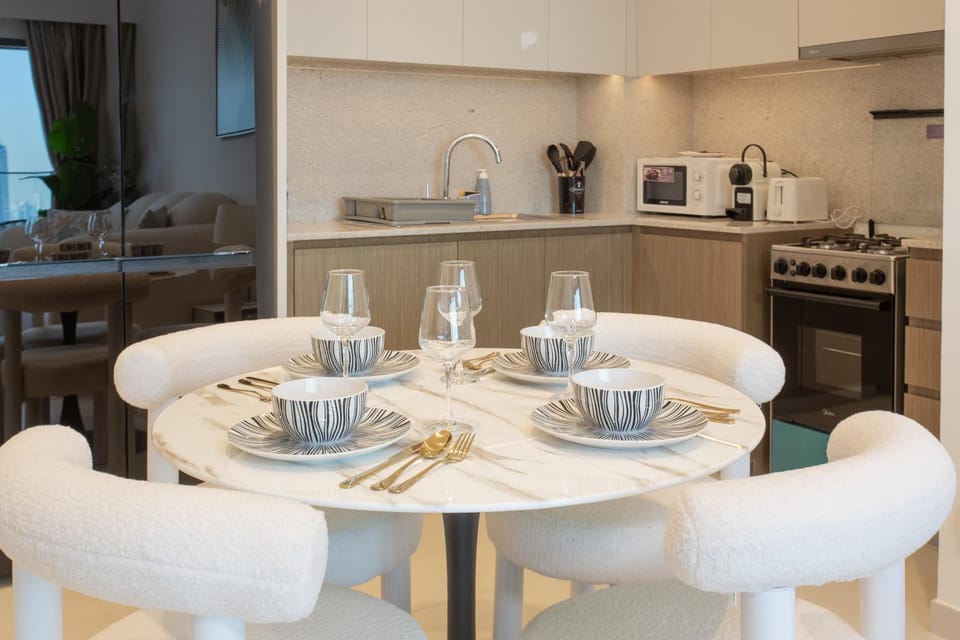 Coffee/tea facilities, Seating area, Dining area, stove, toaster