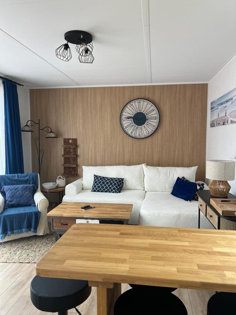 Dzika Łąka House in Leba