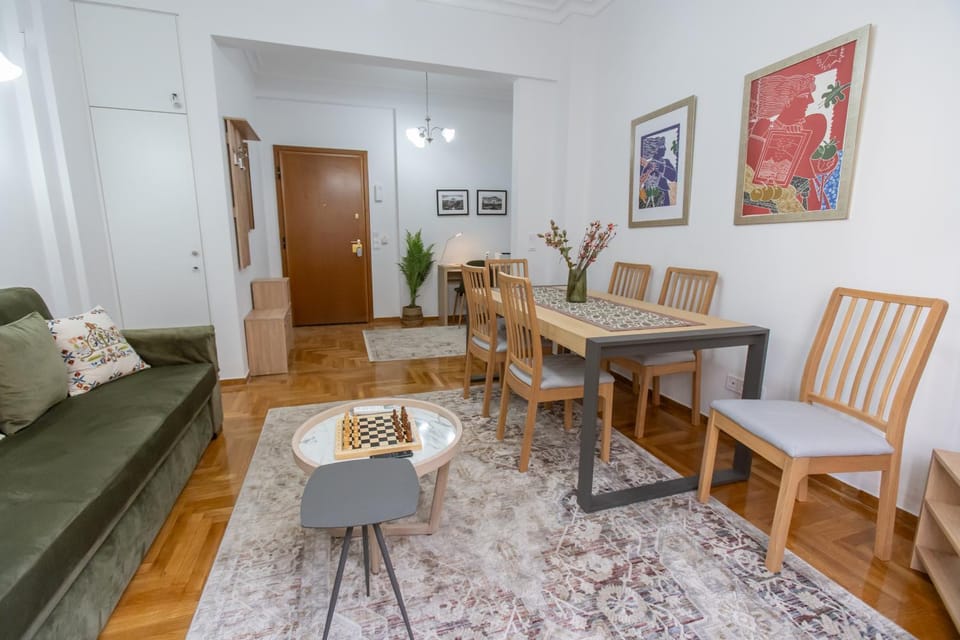 Living room, Seating area, Dining area