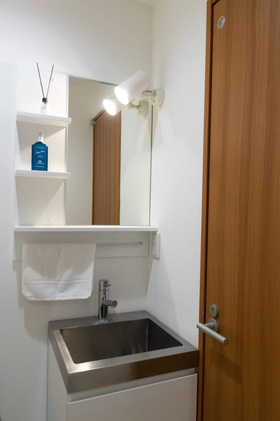 Meguru坪井1 Apartment in Japan
