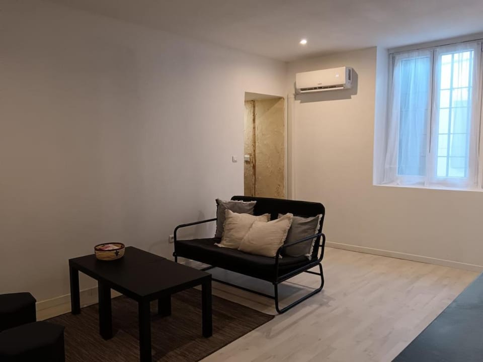 Mignon appartement , Nîmes center Apartment in Nimes