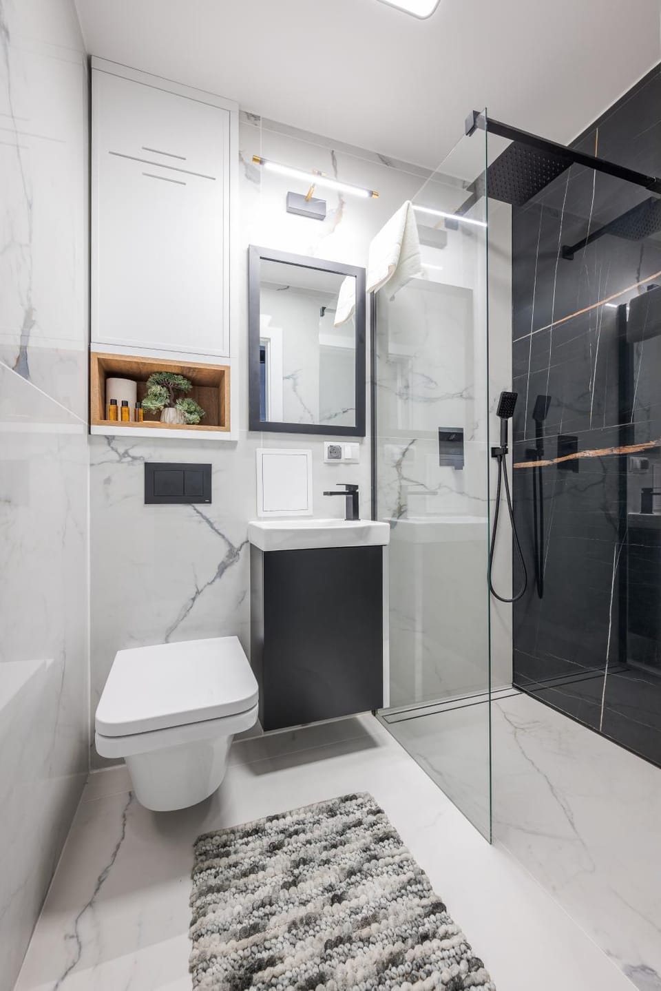 Shower, Toilet, Bathroom