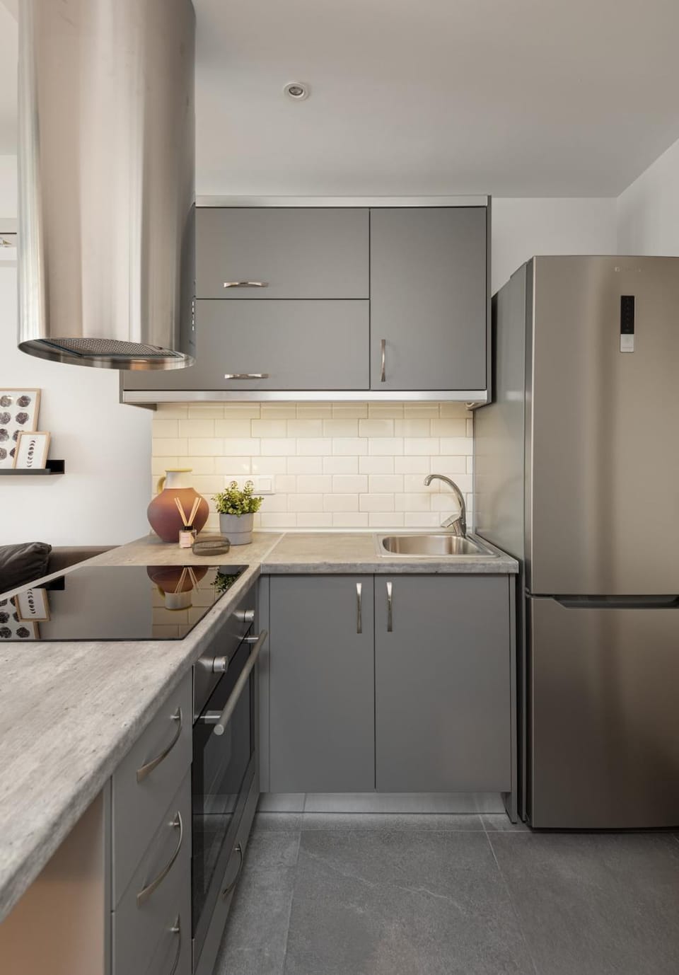Kitchen or kitchenette, oven, stove