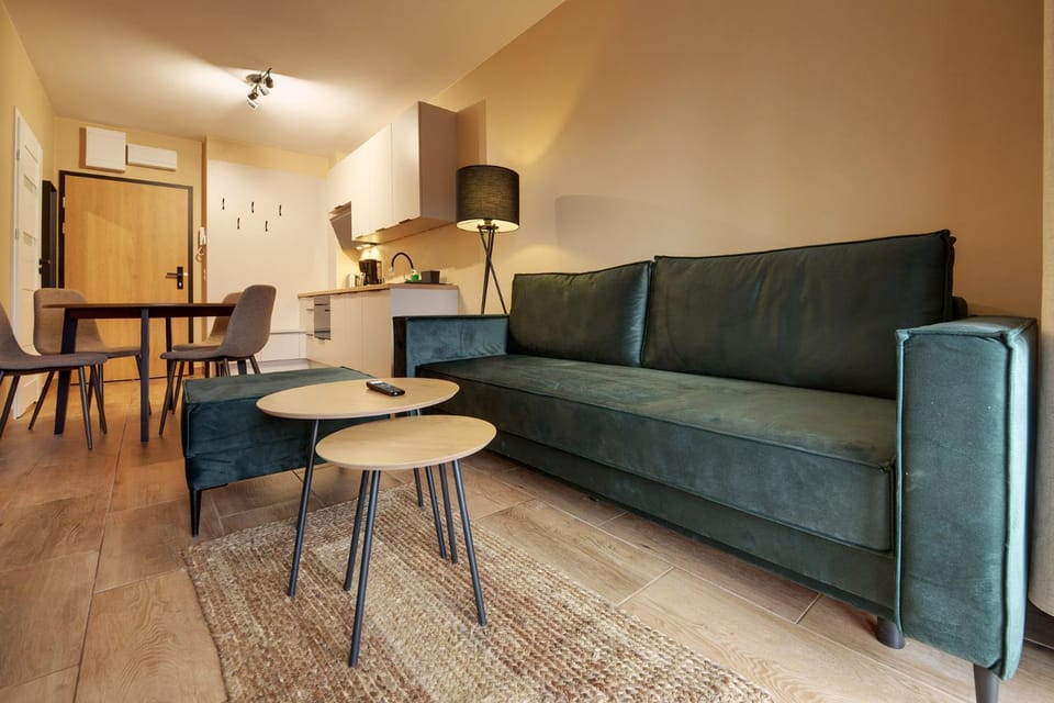 Kitchen or kitchenette, Seating area