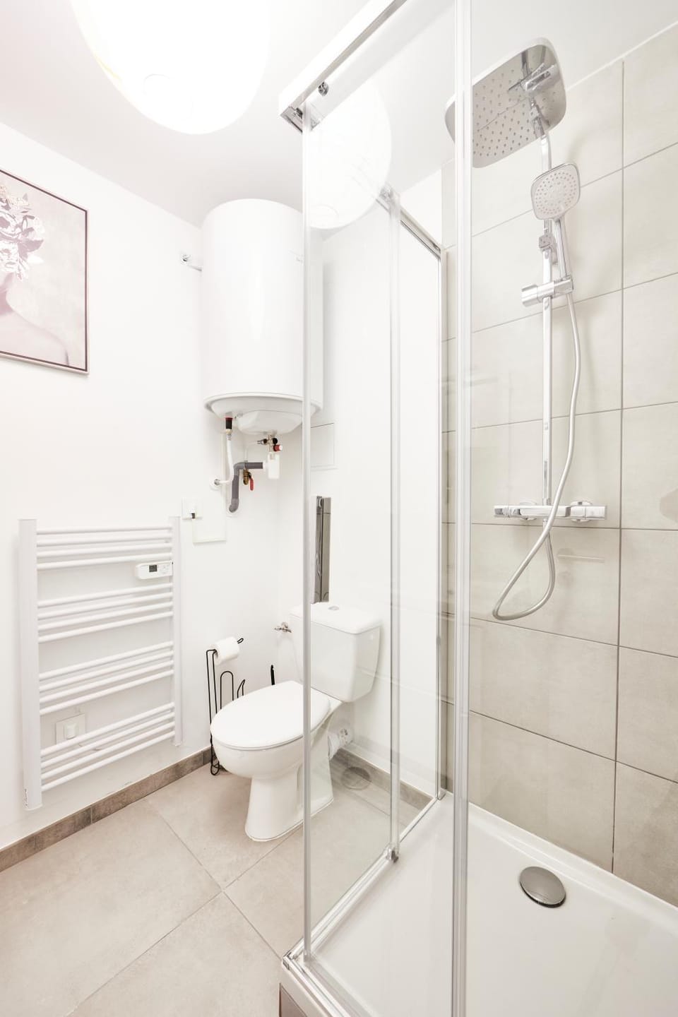 Shower, Toilet